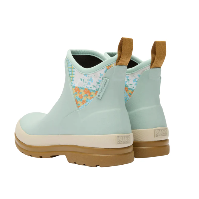 Muck Boots Originals Womens Ankle Boot [sz:6 Us Cl:blue/quilted Floral]