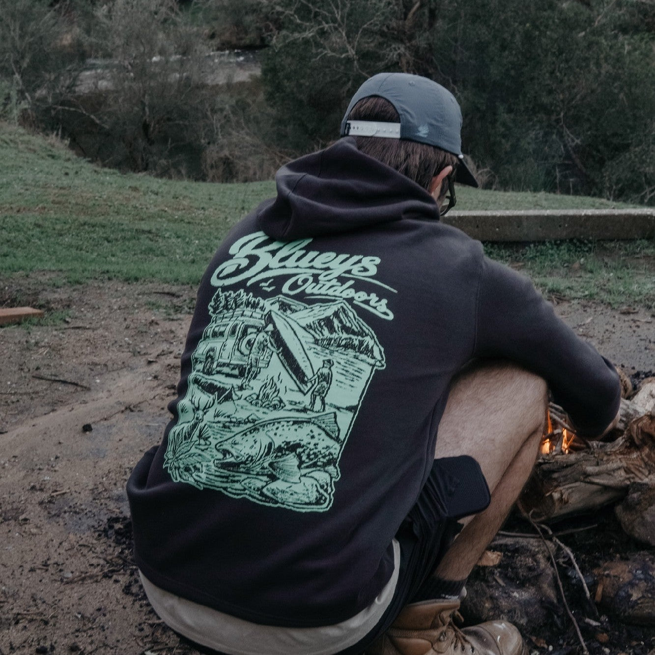 Bluey's Outdoors Mens Camp Scene Hoodie [sz:xs Cl:coal]